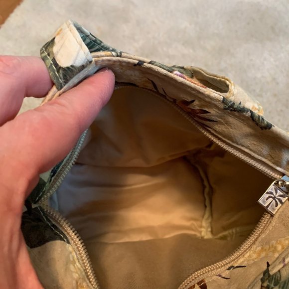 Two Small Purses - Silk Floral and Red Satin Like - Picture 10 of 11